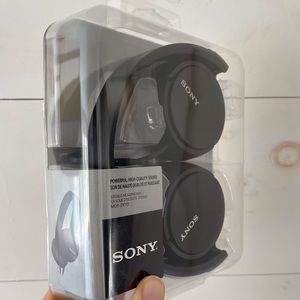 SONY Headphones MDR-ZX100 - NWT